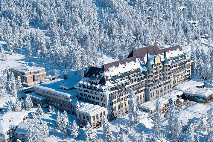 5-Sterne Luxushotel Suvretta House bei St. Moritz, Schweiz