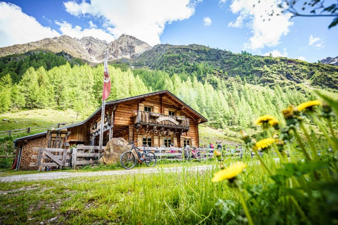 Lifestyle: Camping in der Tiroler Urlaubsregion St. Anton am Arlberg