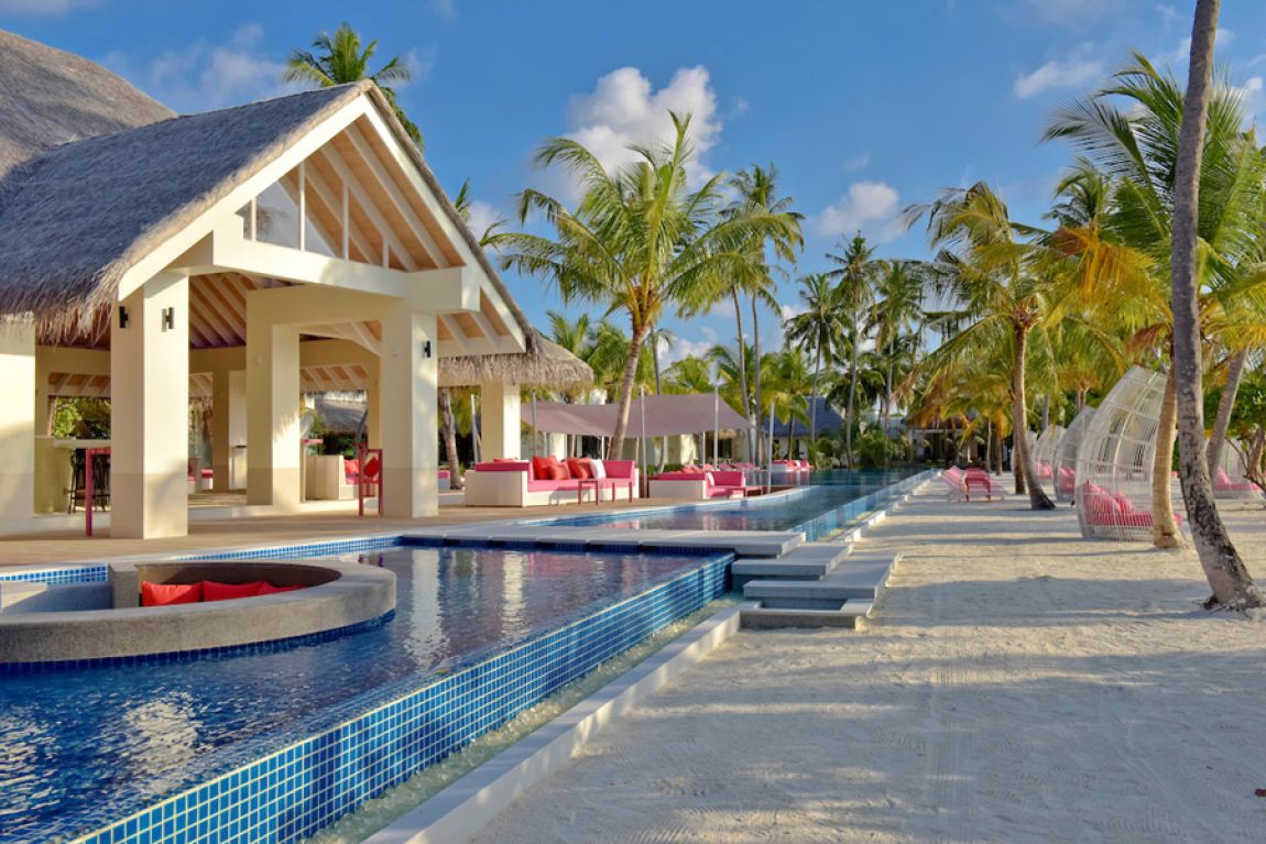 Luxus-Resort Kandima Maldives mit Non-Stop Live Entertainment